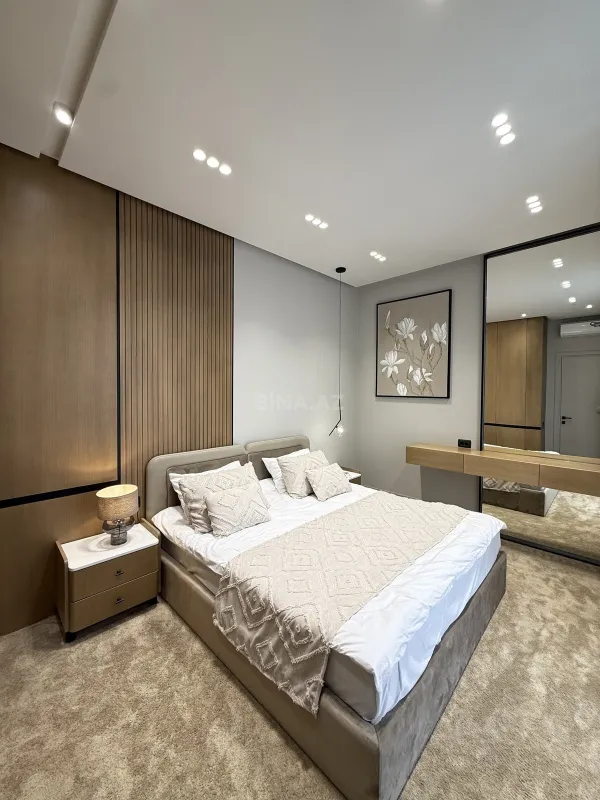 Satılır 4 otaqlı həyət evi 250 m²