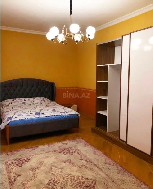Kirayə verilir 3 otaqlı mənzil 145 m²