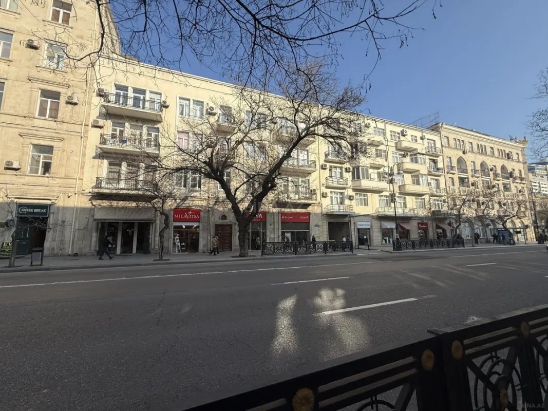 Satılır 3 otaqlı mənzil 100 m²