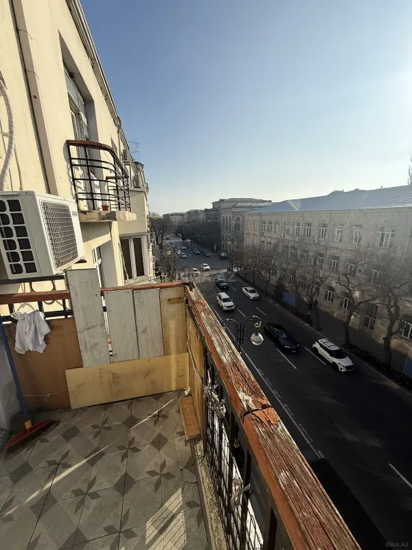 Satılır 3 otaqlı mənzil 100 m²