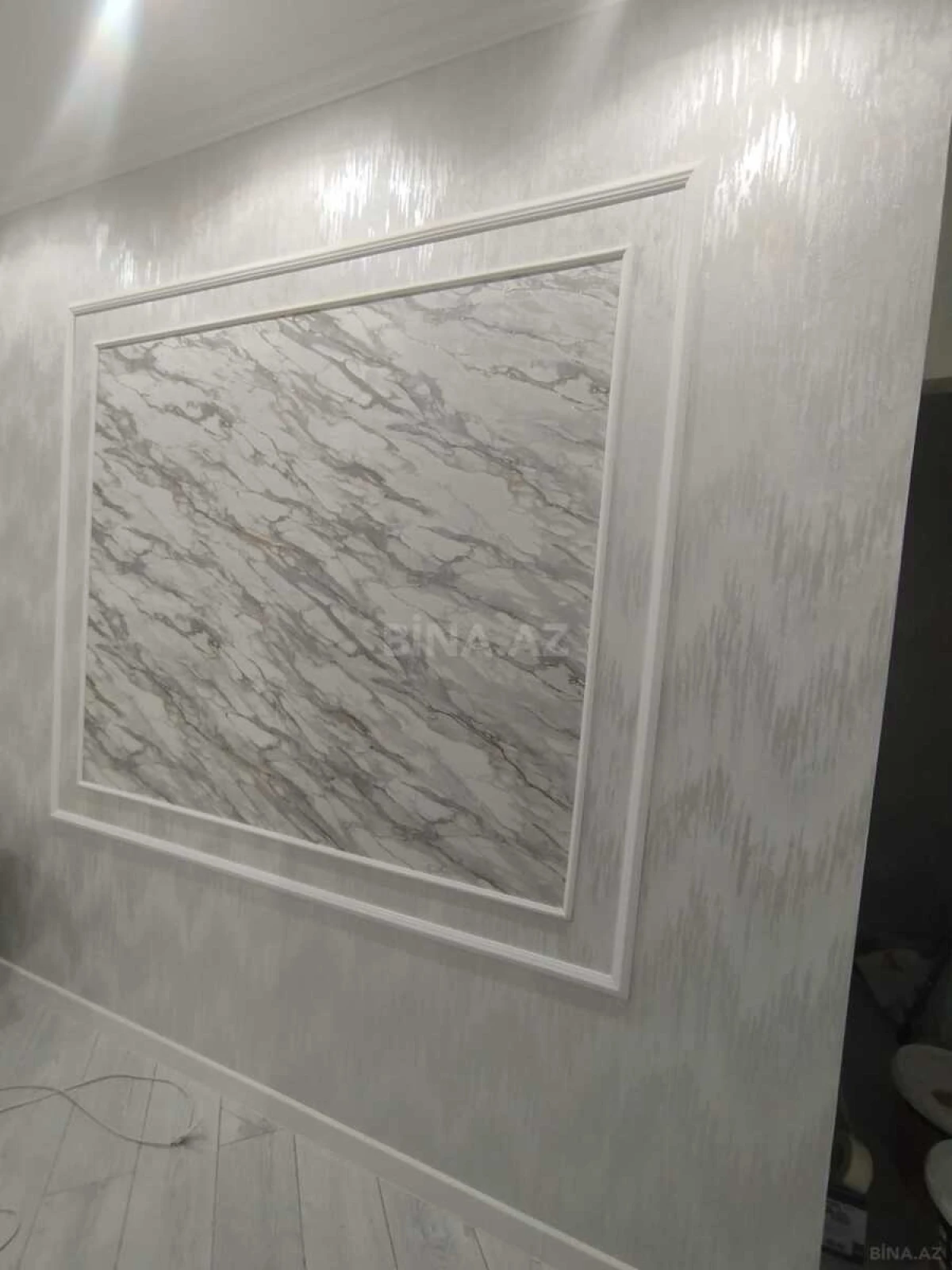 Satılır 4 otaqlı mənzil 103 m²