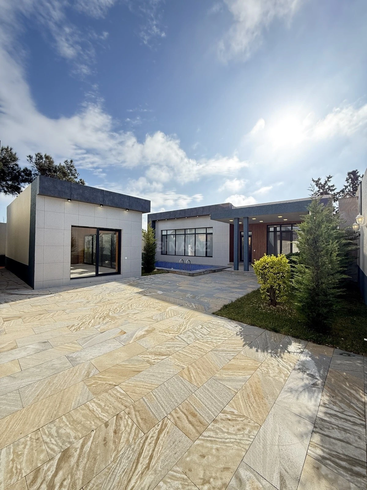 Satılır 4 otaqlı həyət evi 170 m²