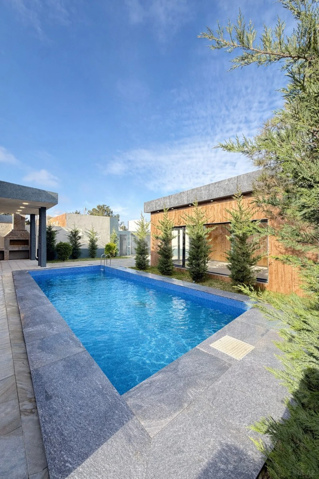 Satılır 4 otaqlı həyət evi 170 m²