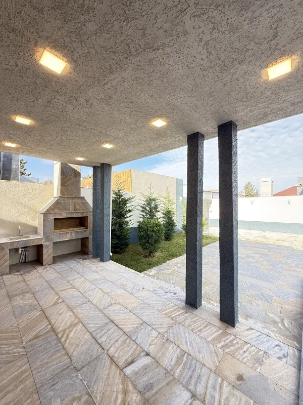 Satılır 4 otaqlı həyət evi 170 m²