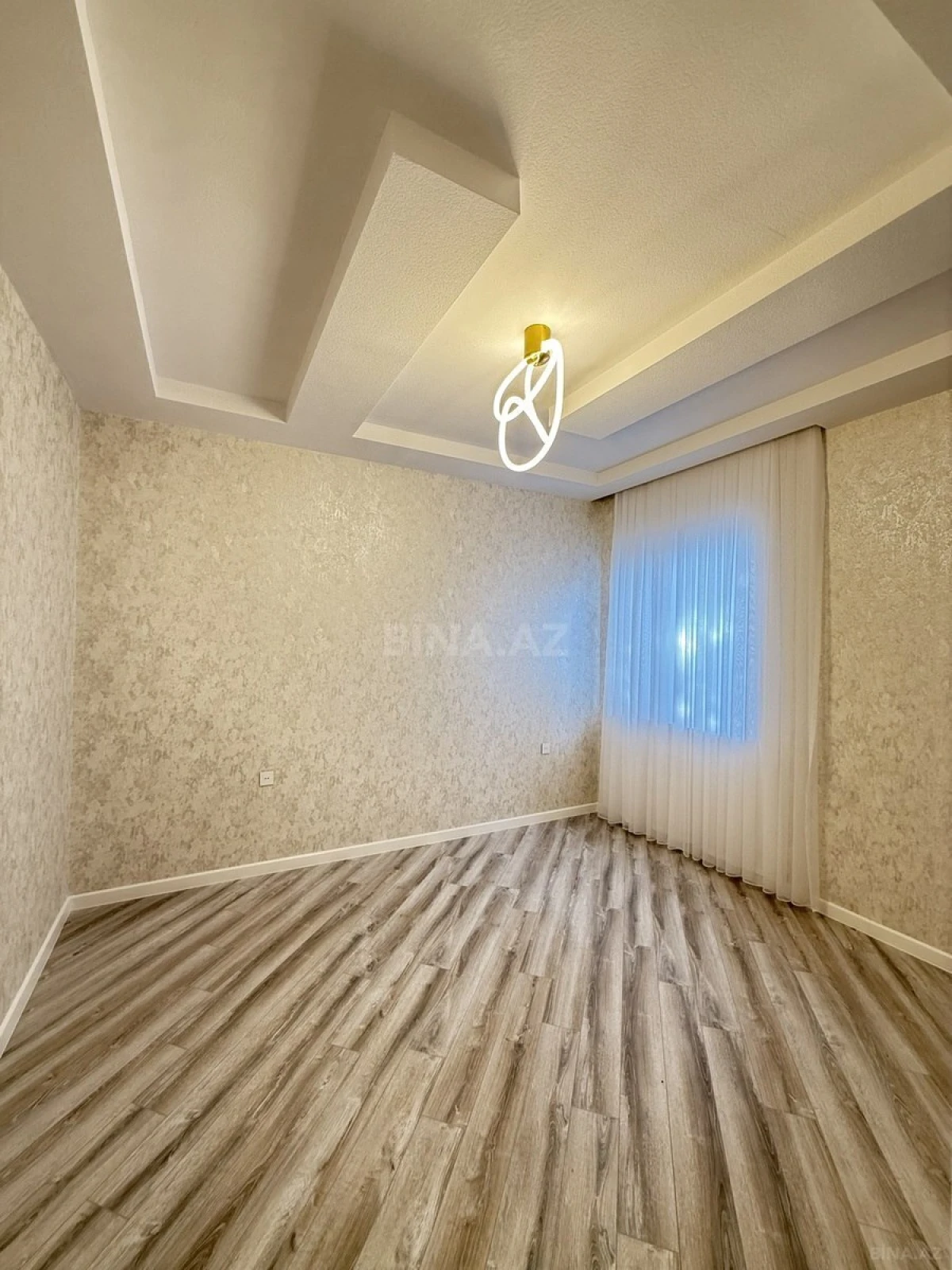 Satılır 4 otaqlı həyət evi 170 m²