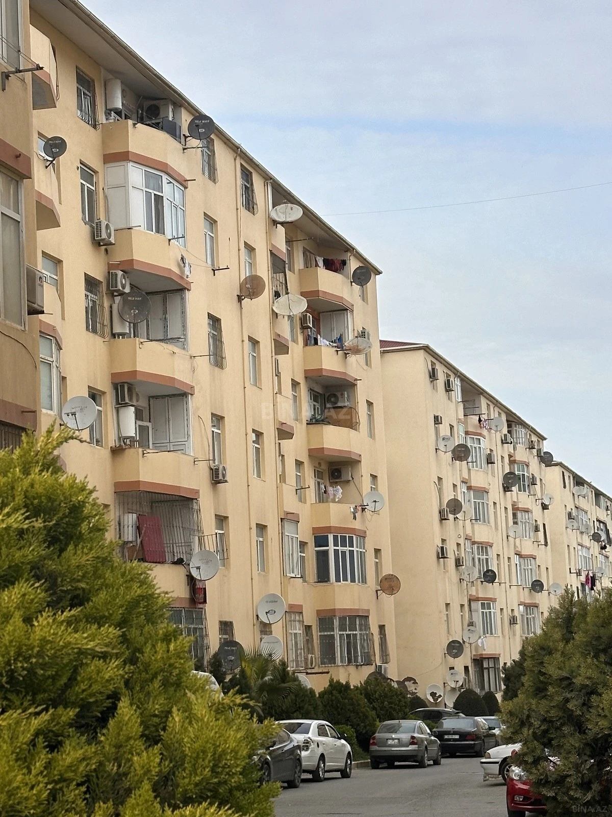 Satılır 2 otaqlı mənzil 57 m²