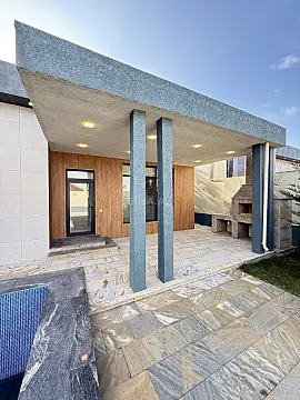 Satılır 4 otaqlı həyət evi 170 m²