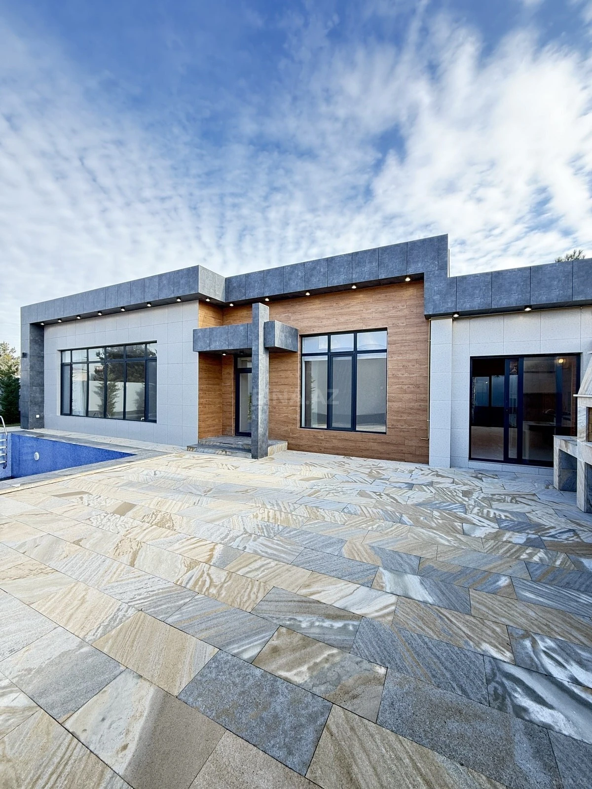 Satılır 4 otaqlı həyət evi 170 m²