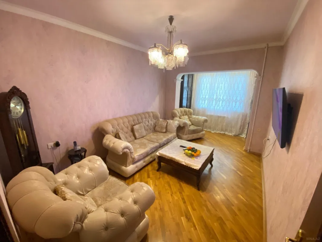 Satılır 4 otaqlı mənzil 100 m²