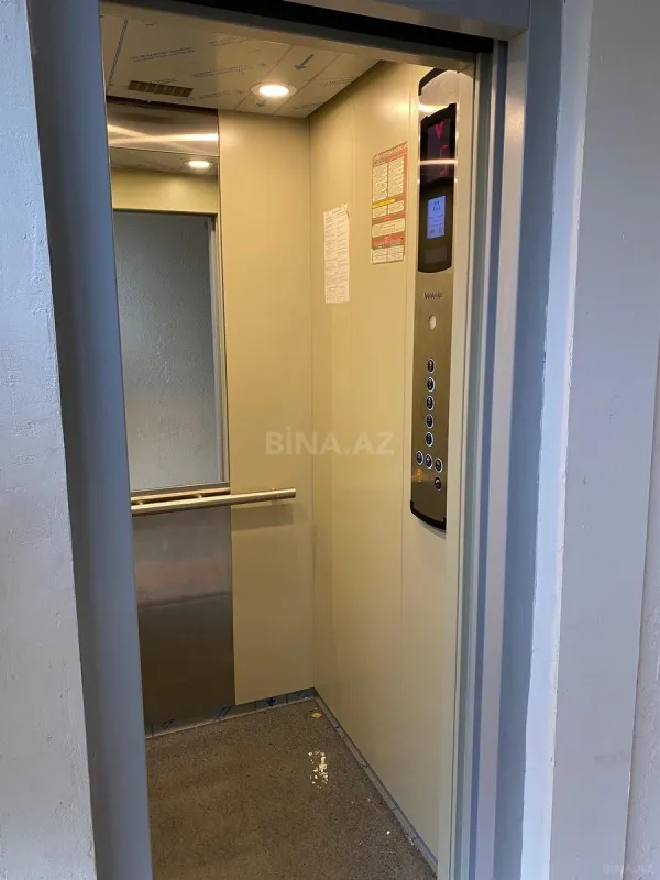 Satılır 4 otaqlı mənzil 100 m²