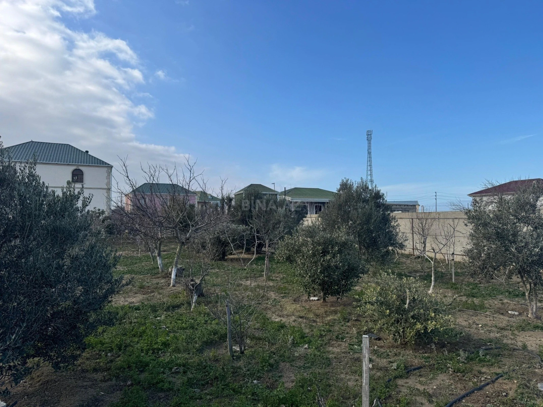 Satılır torpaq sahəsi 12 m²