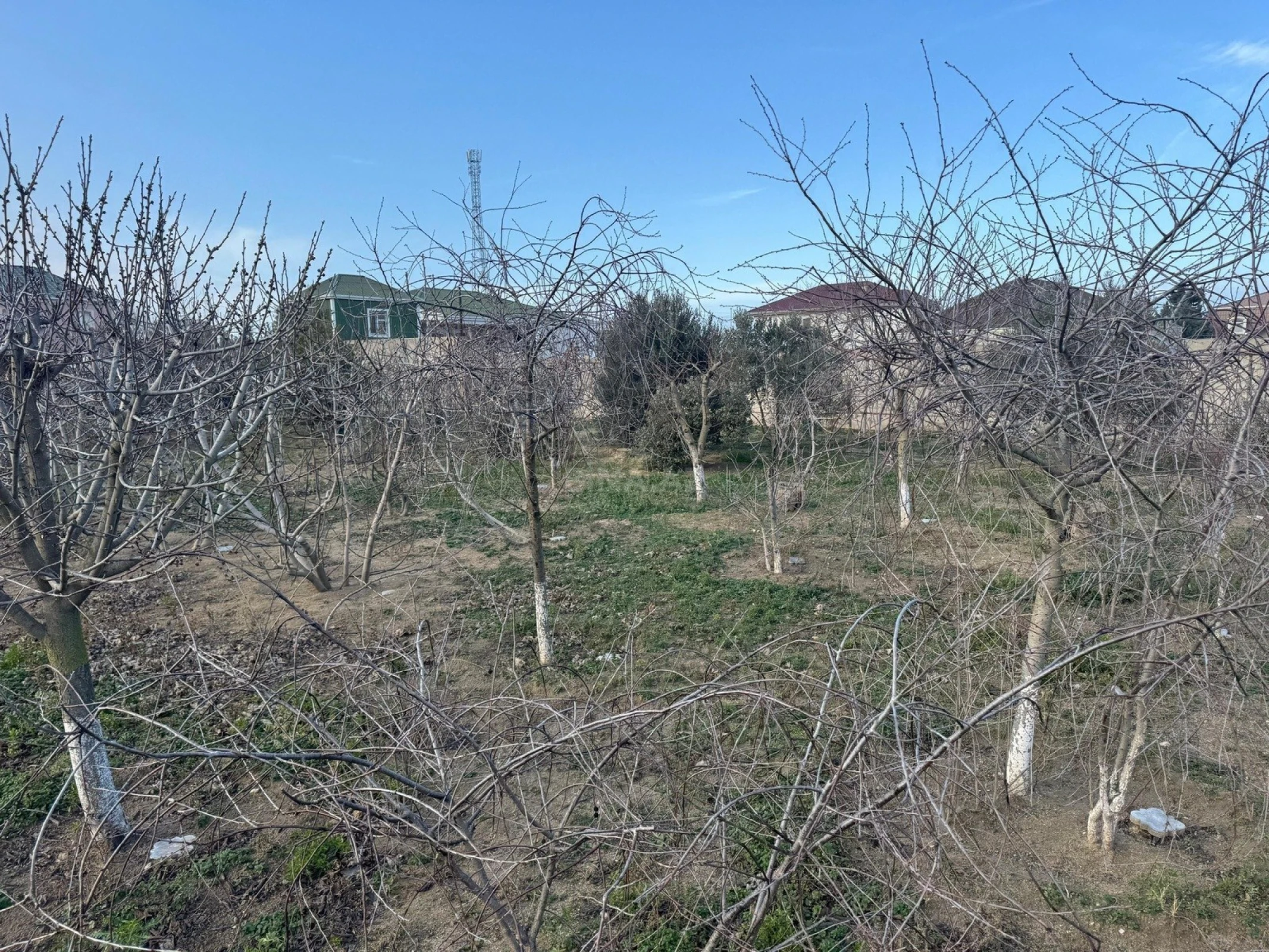 Satılır torpaq sahəsi 12 m²