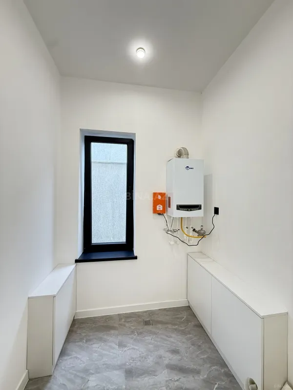 Satılır 4 otaqlı həyət evi 175 m²