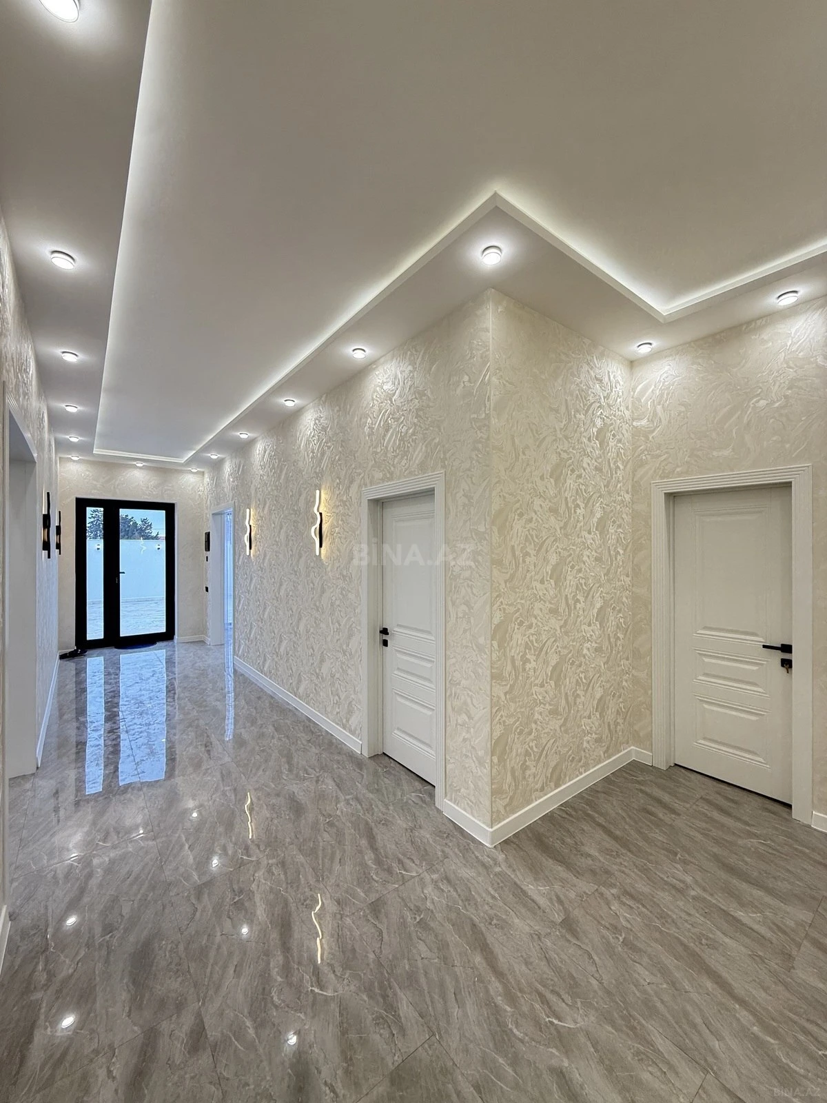 Satılır 4 otaqlı həyət evi 175 m²