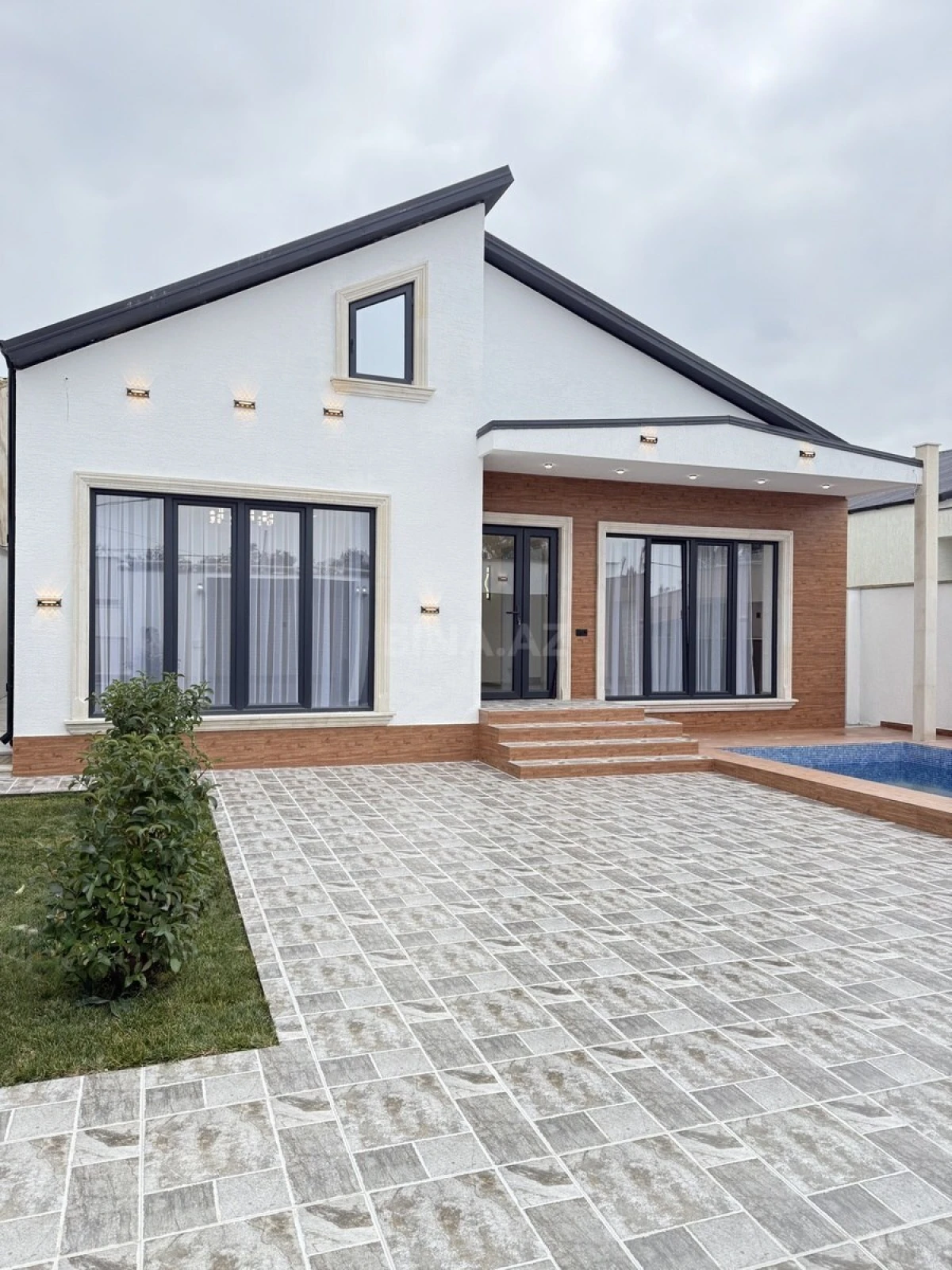 Satılır 4 otaqlı həyət evi 150 m²