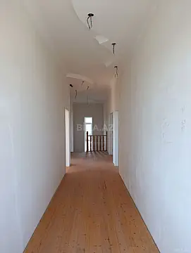 Satılır 7 otaqlı həyət evi 244 m²