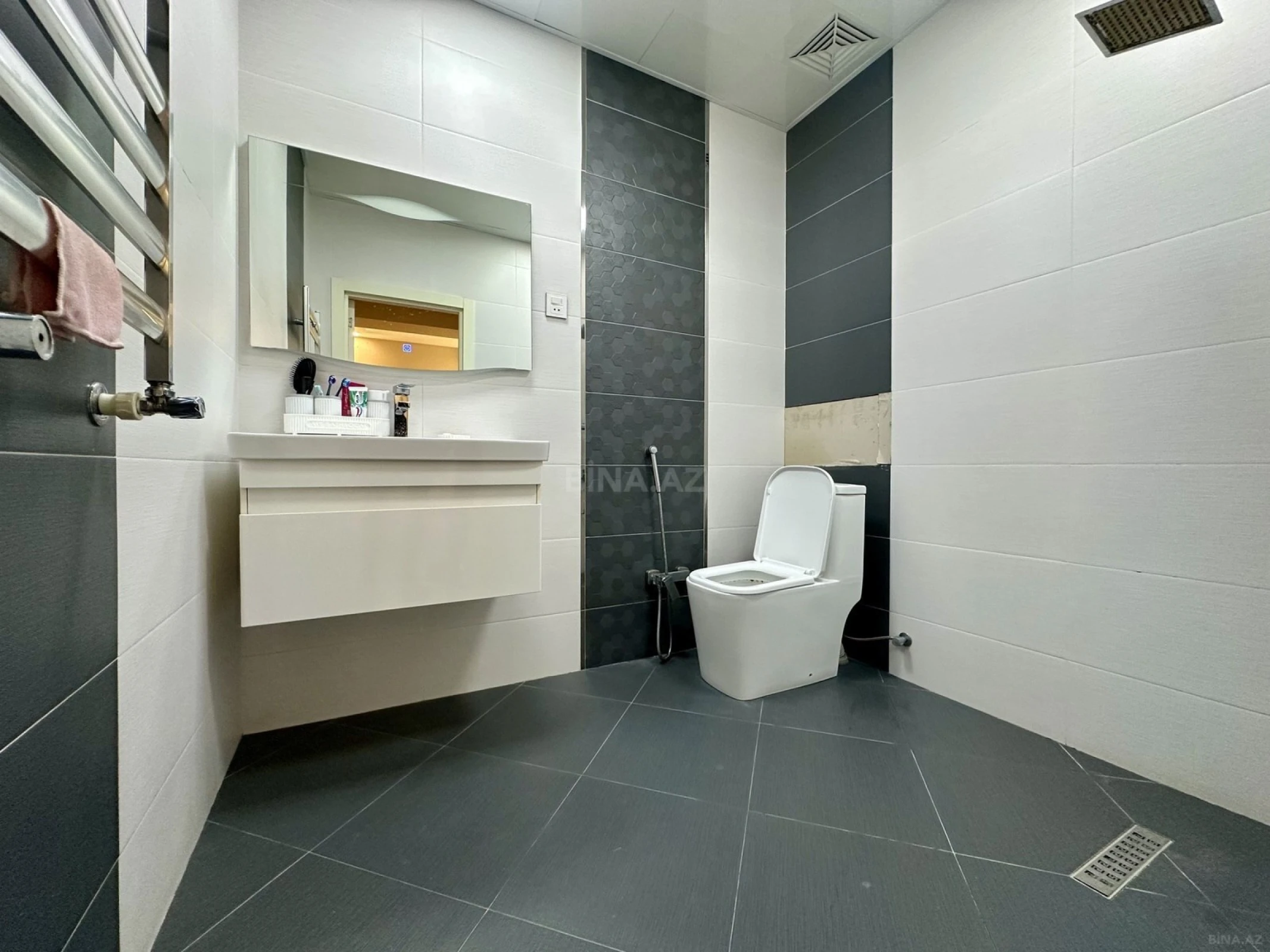 Satılır 3 otaqlı mənzil 88 m²