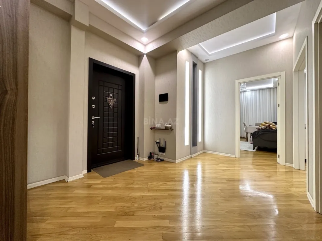 Satılır 3 otaqlı mənzil 88 m²
