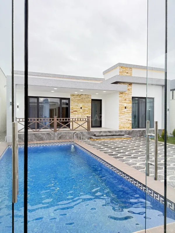 Satılır 4 otaqlı həyət evi 160 m²