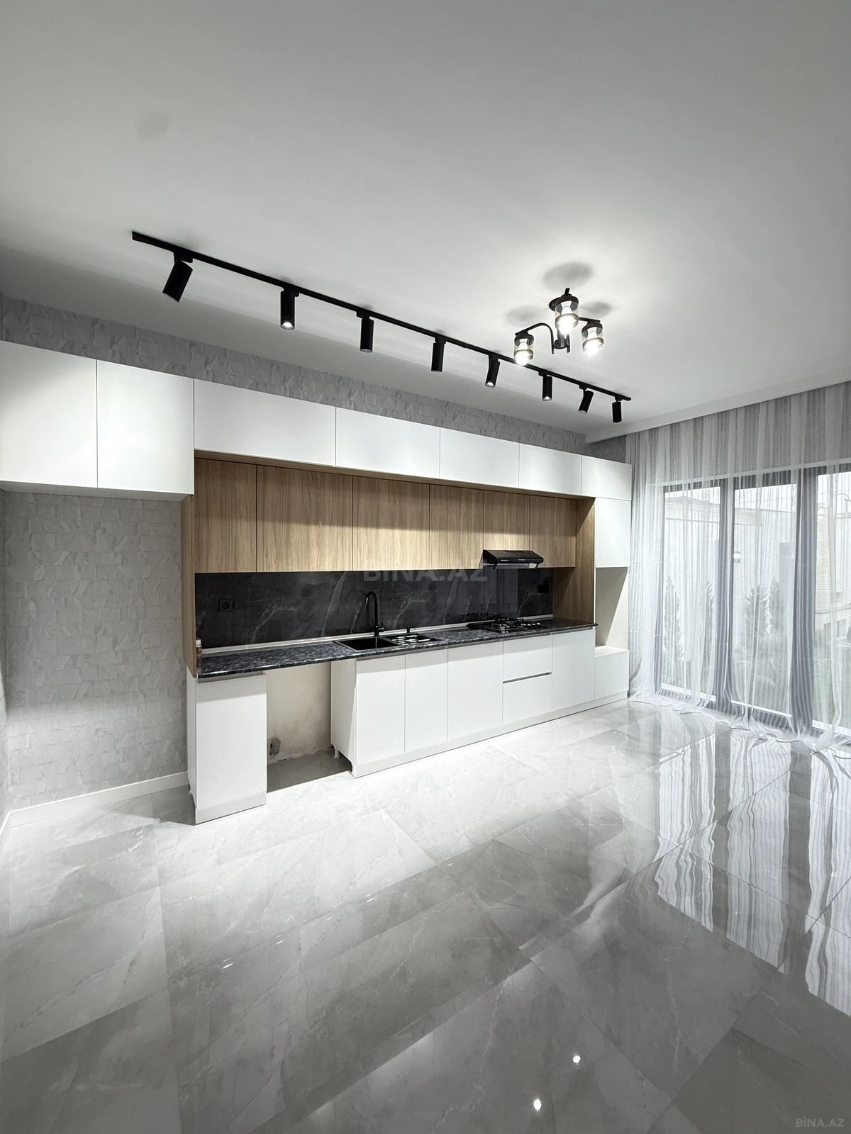 Satılır 4 otaqlı həyət evi 160 m²