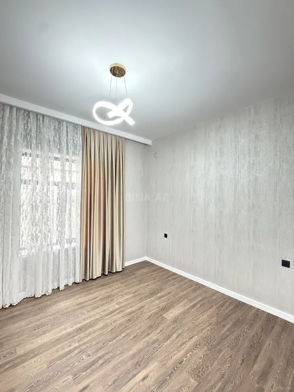 Satılır 4 otaqlı həyət evi 160 m²