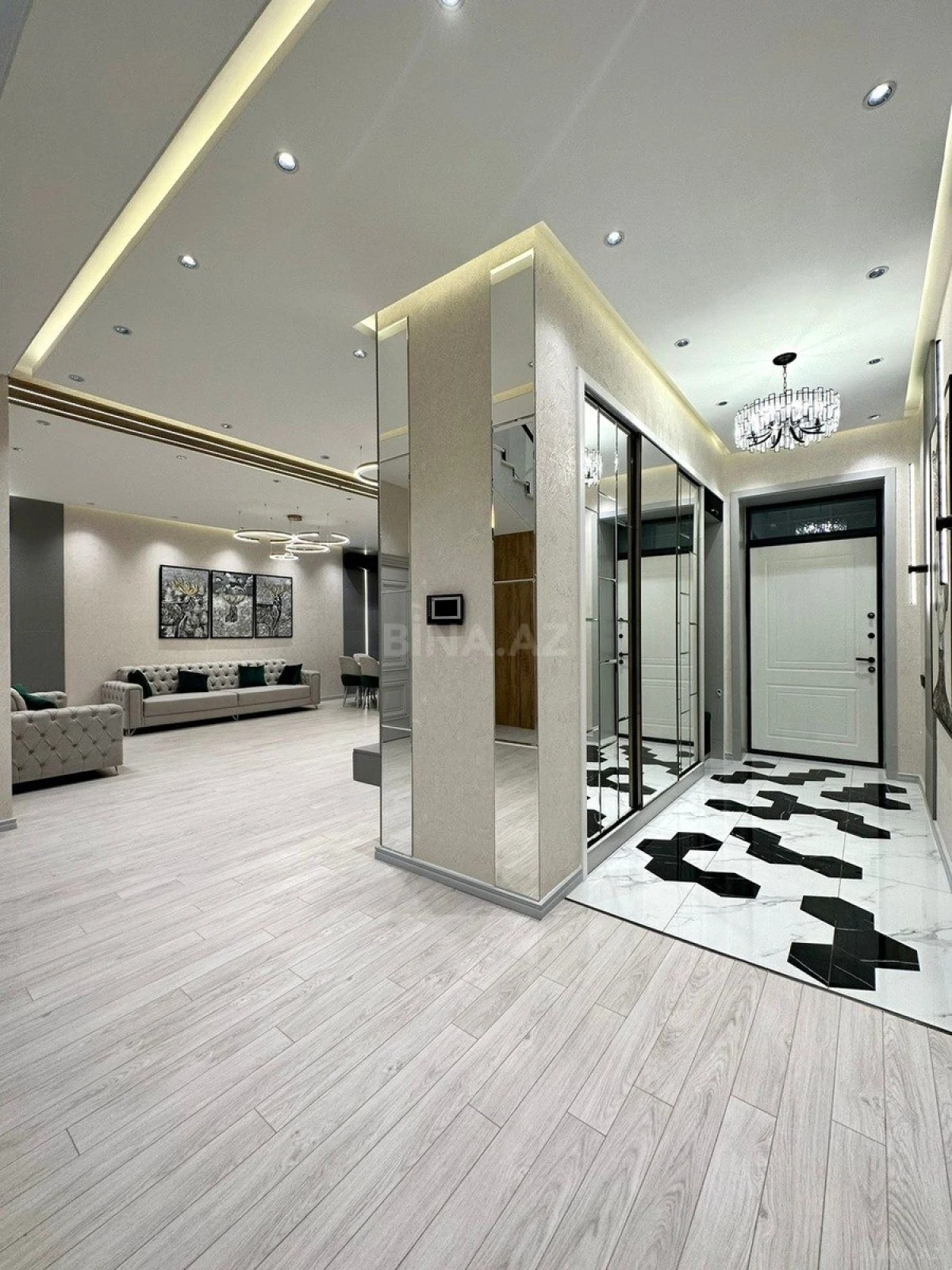 Kirayə verilir 4 otaqlı həyət evi 380 m²