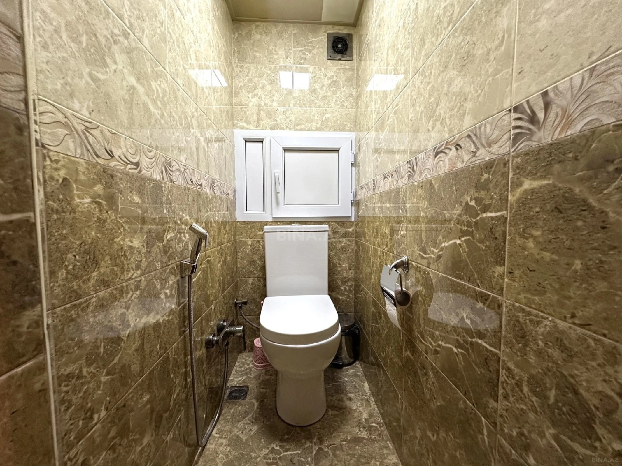 Satılır 5 otaqlı mənzil 120 m²