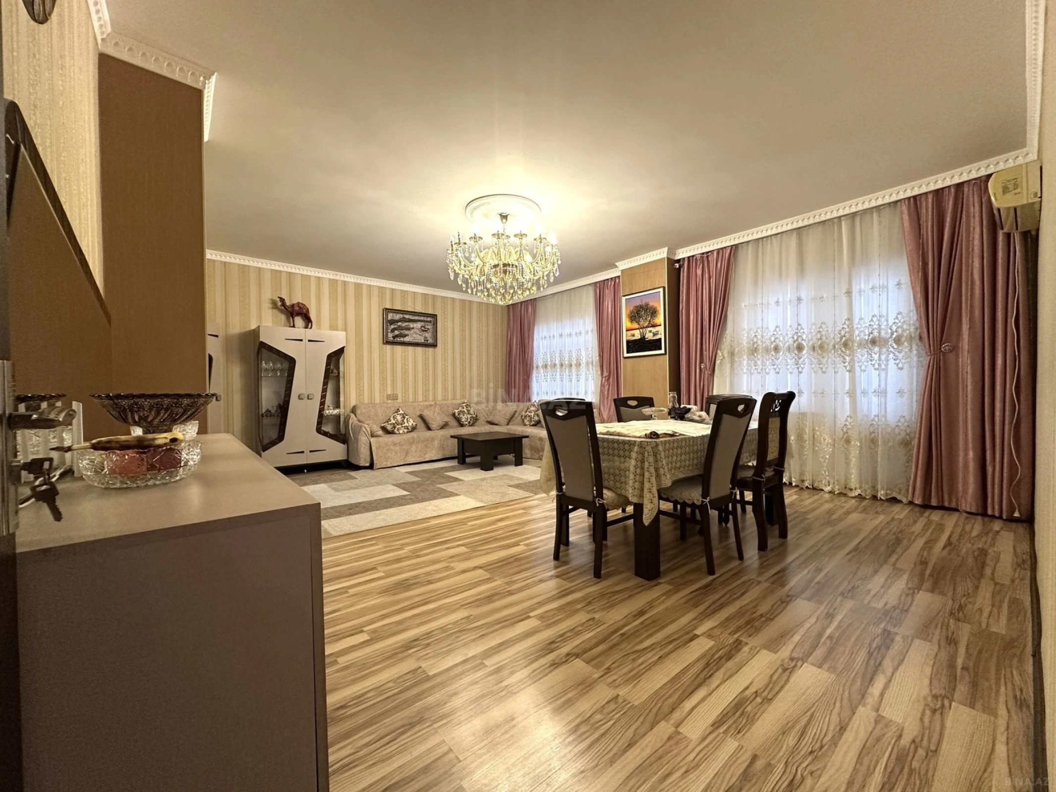 Satılır 5 otaqlı mənzil 120 m²
