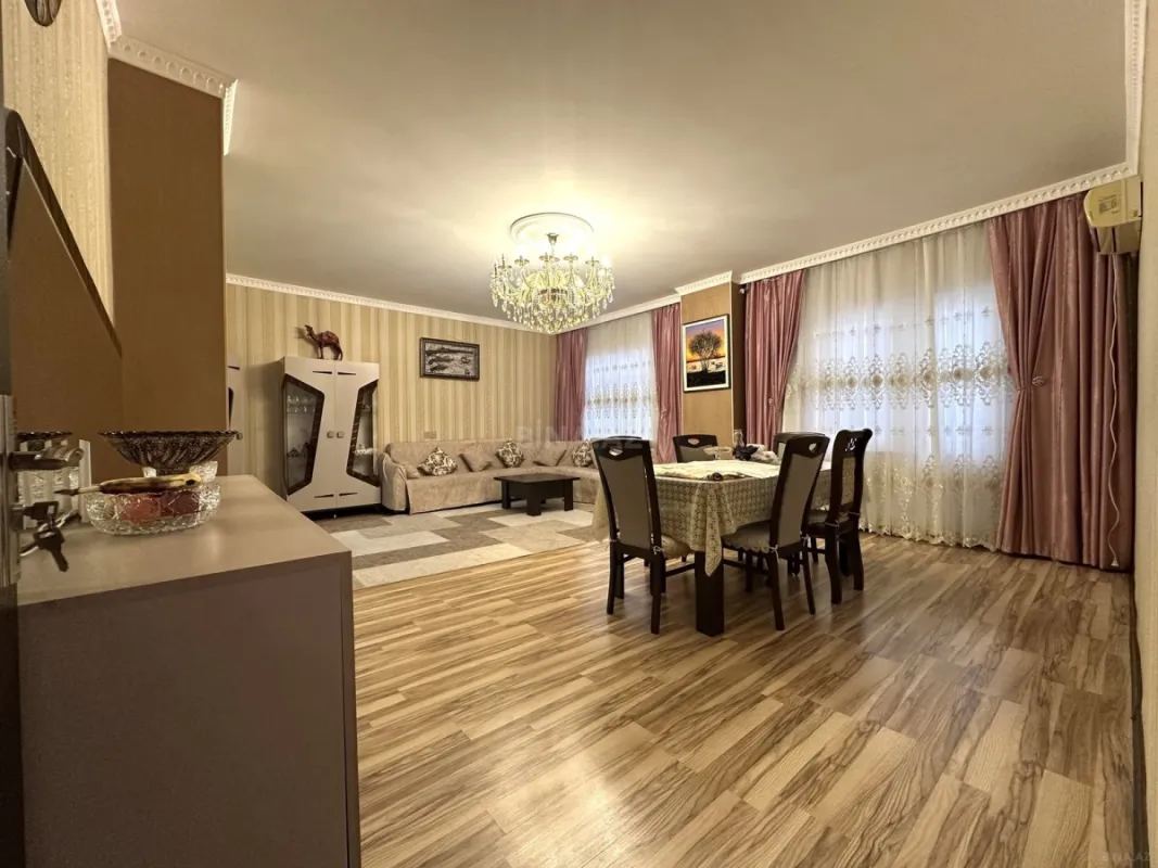 Satılır 5 otaqlı mənzil 120 m²
