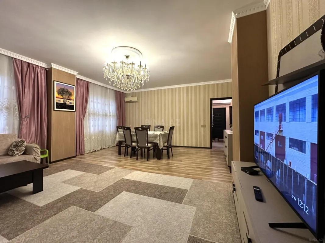 Satılır 5 otaqlı mənzil 120 m²