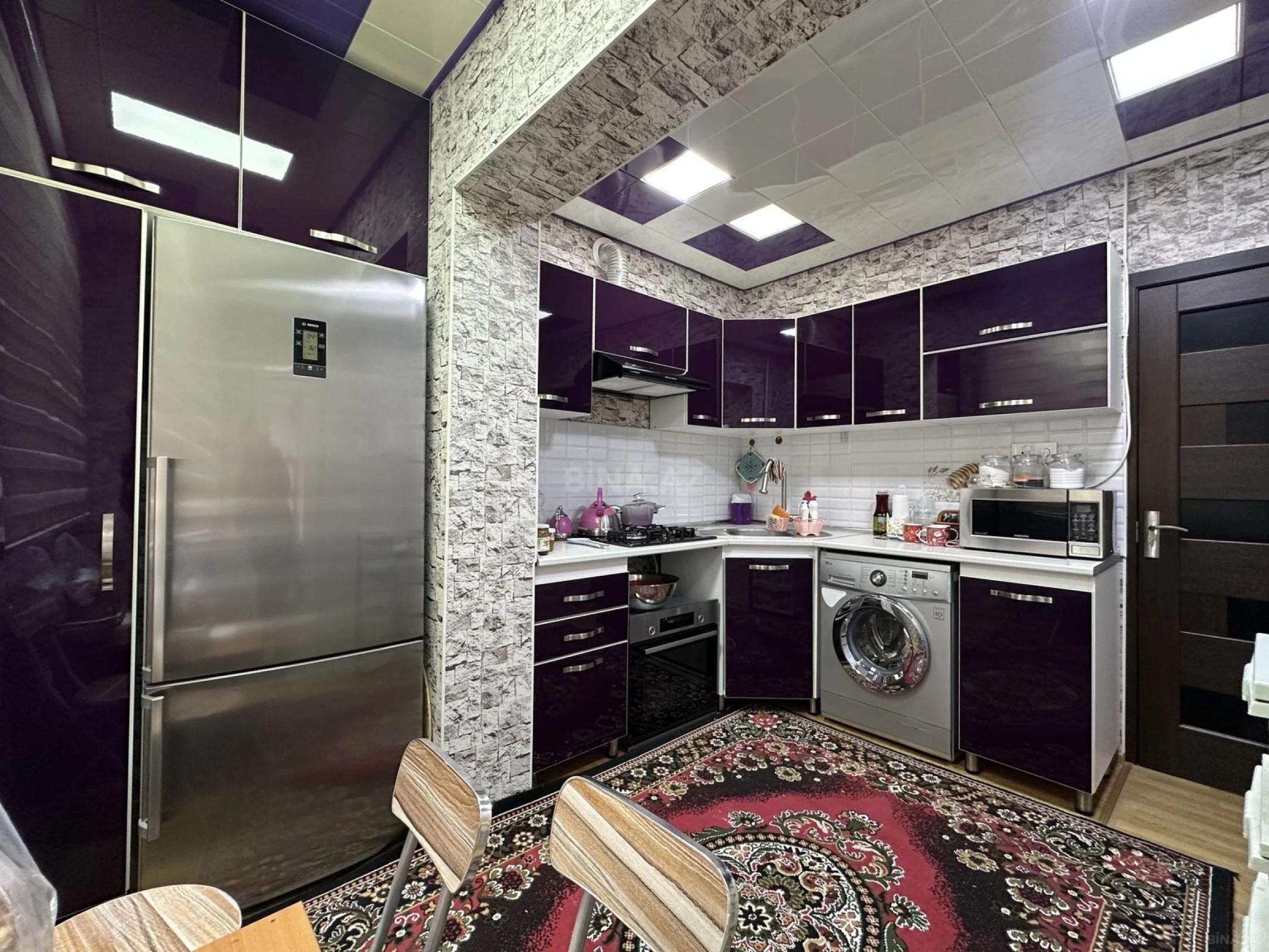 Satılır 5 otaqlı mənzil 120 m²
