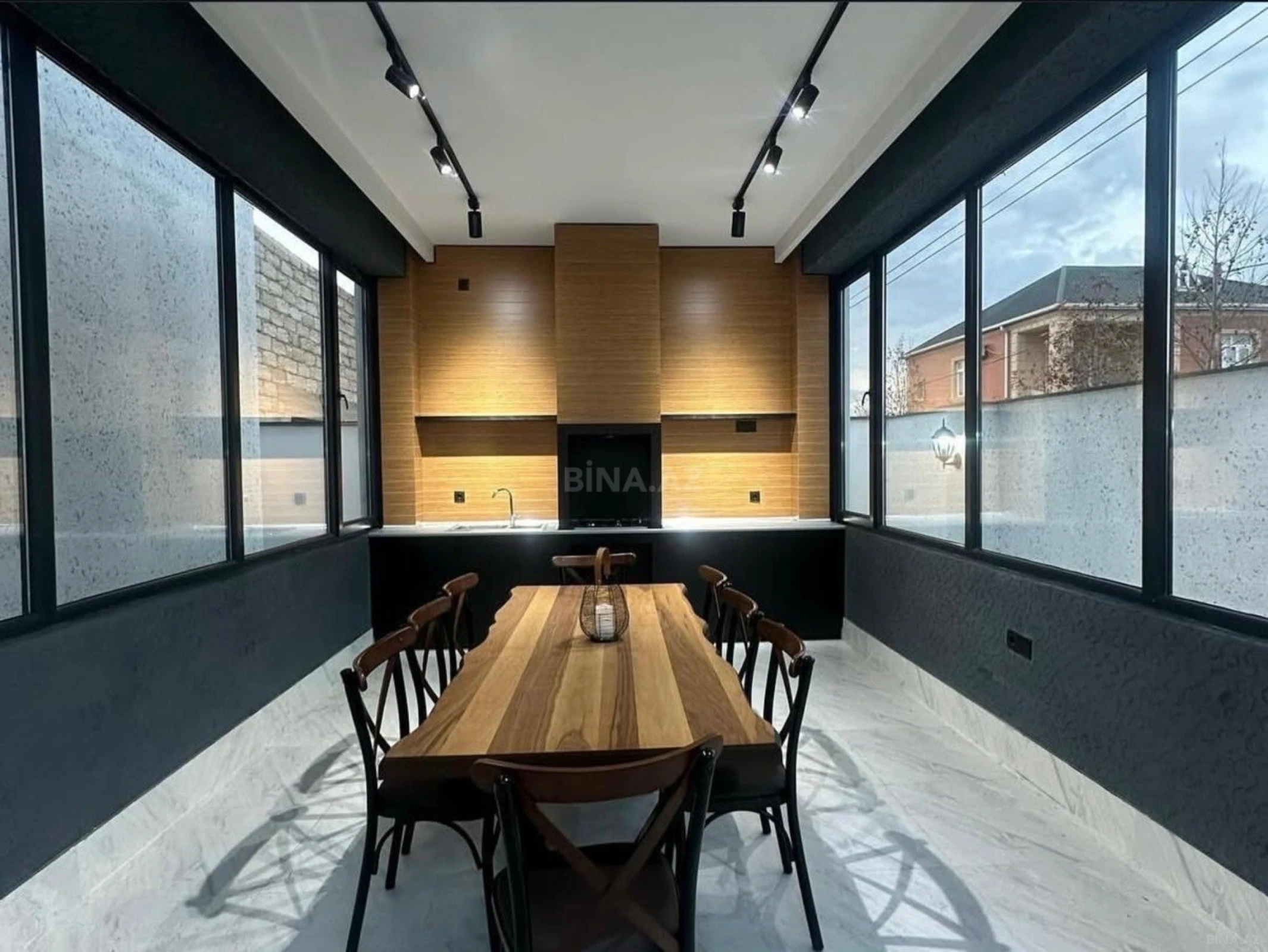 Kirayə verilir 4 otaqlı həyət evi 250 m²