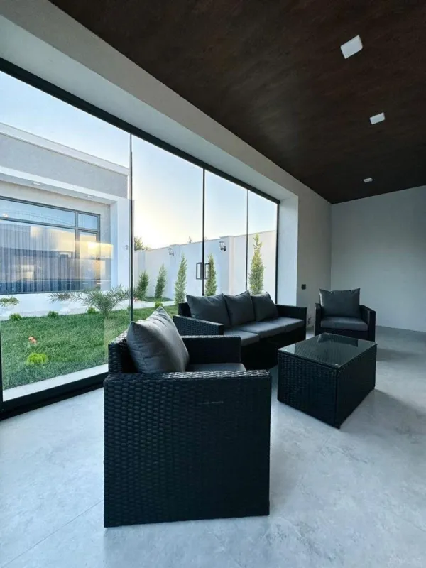 Kirayə verilir 4 otaqlı həyət evi 250 m²