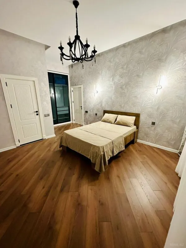 Kirayə verilir 4 otaqlı həyət evi 250 m²