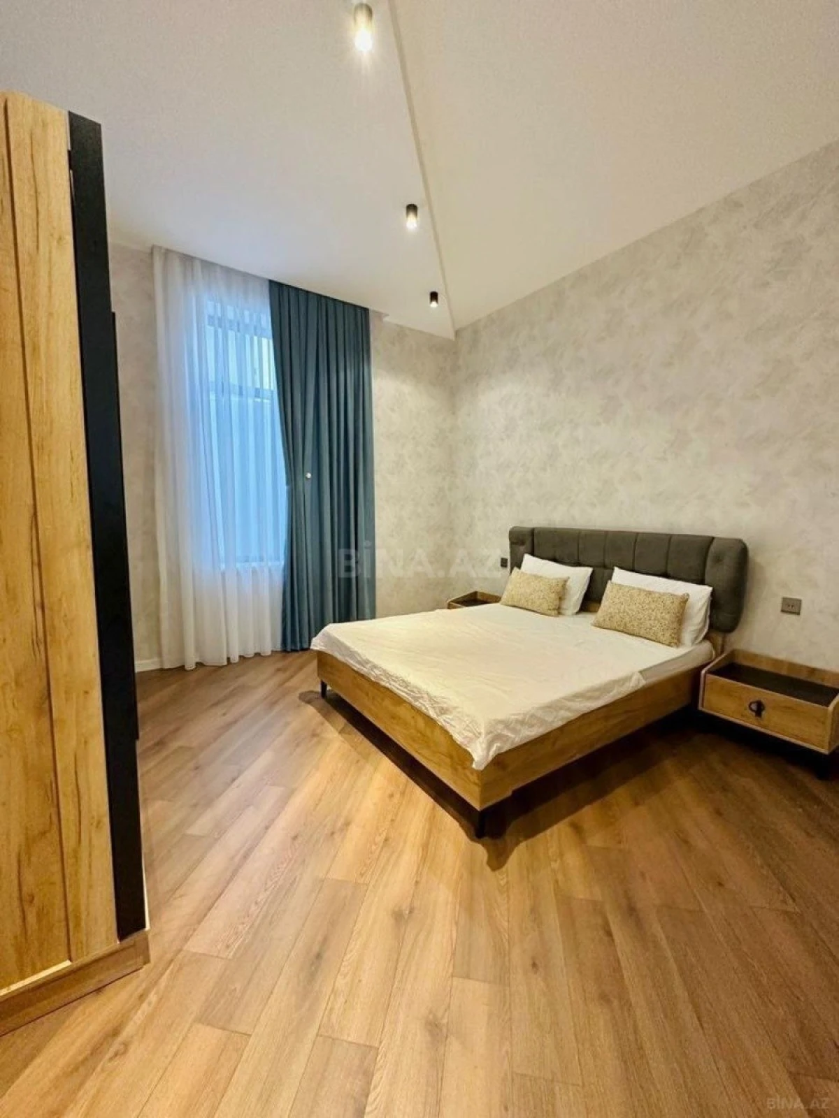 Kirayə verilir 4 otaqlı həyət evi 250 m²