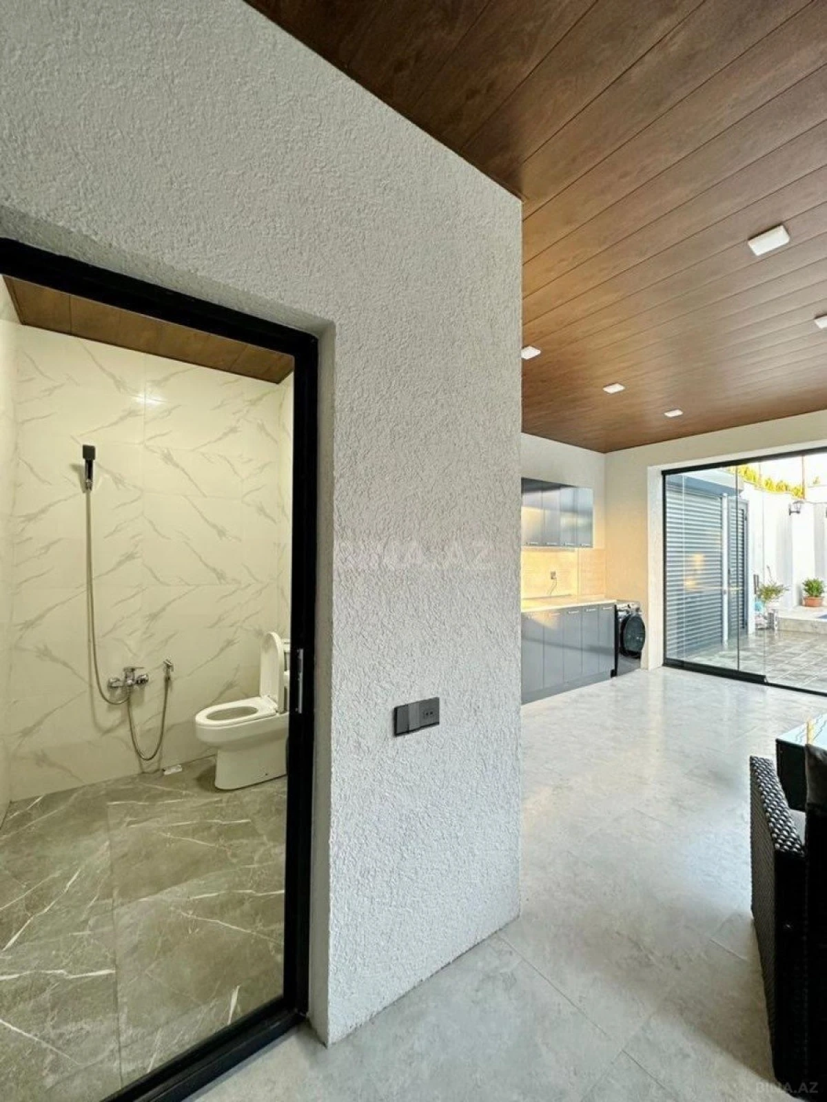 Kirayə verilir 4 otaqlı həyət evi 250 m²