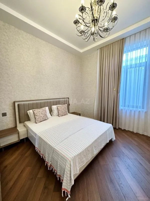 Kirayə verilir 4 otaqlı həyət evi 250 m²