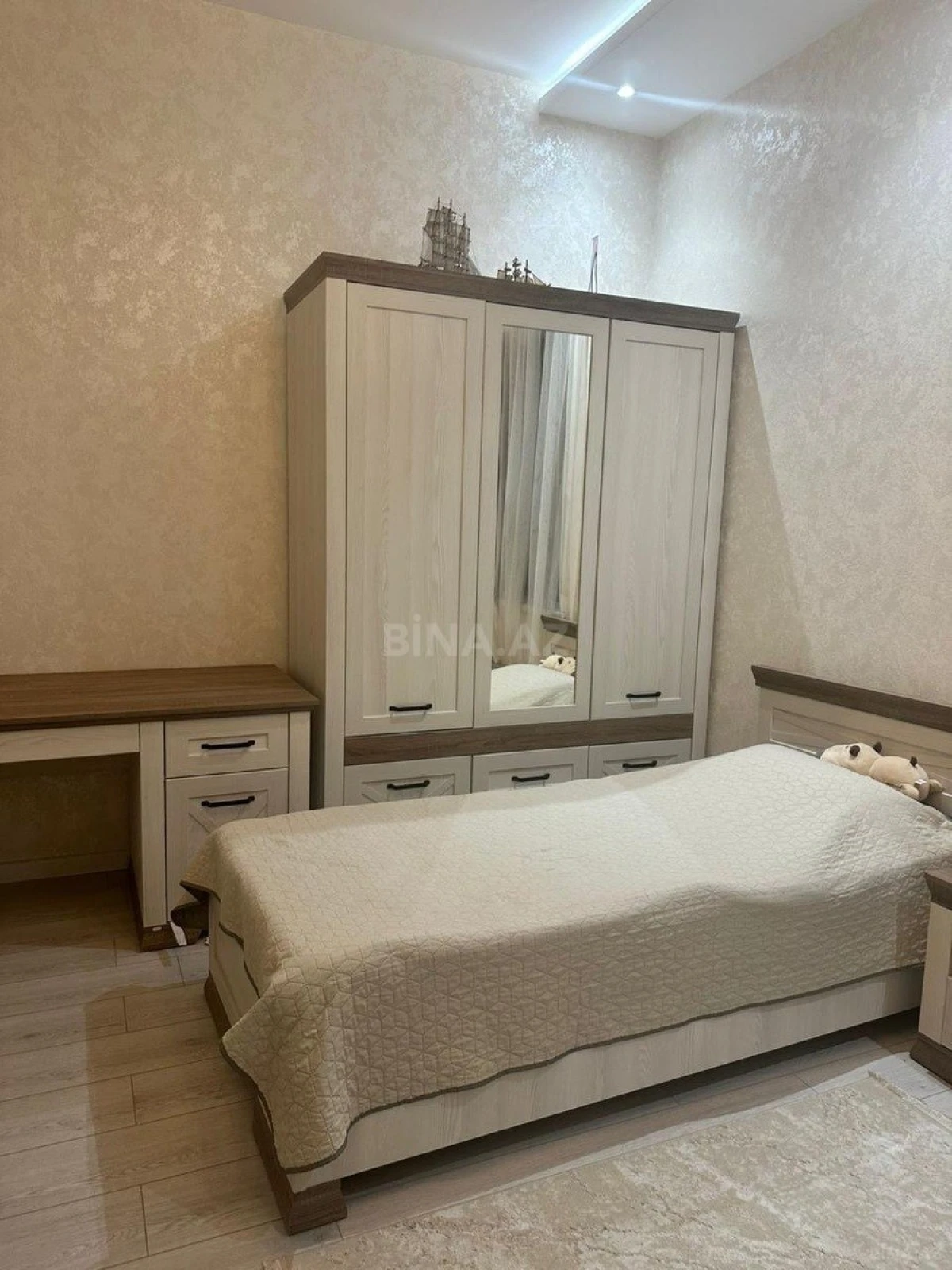 Kirayə verilir 4 otaqlı həyət evi 200 m²