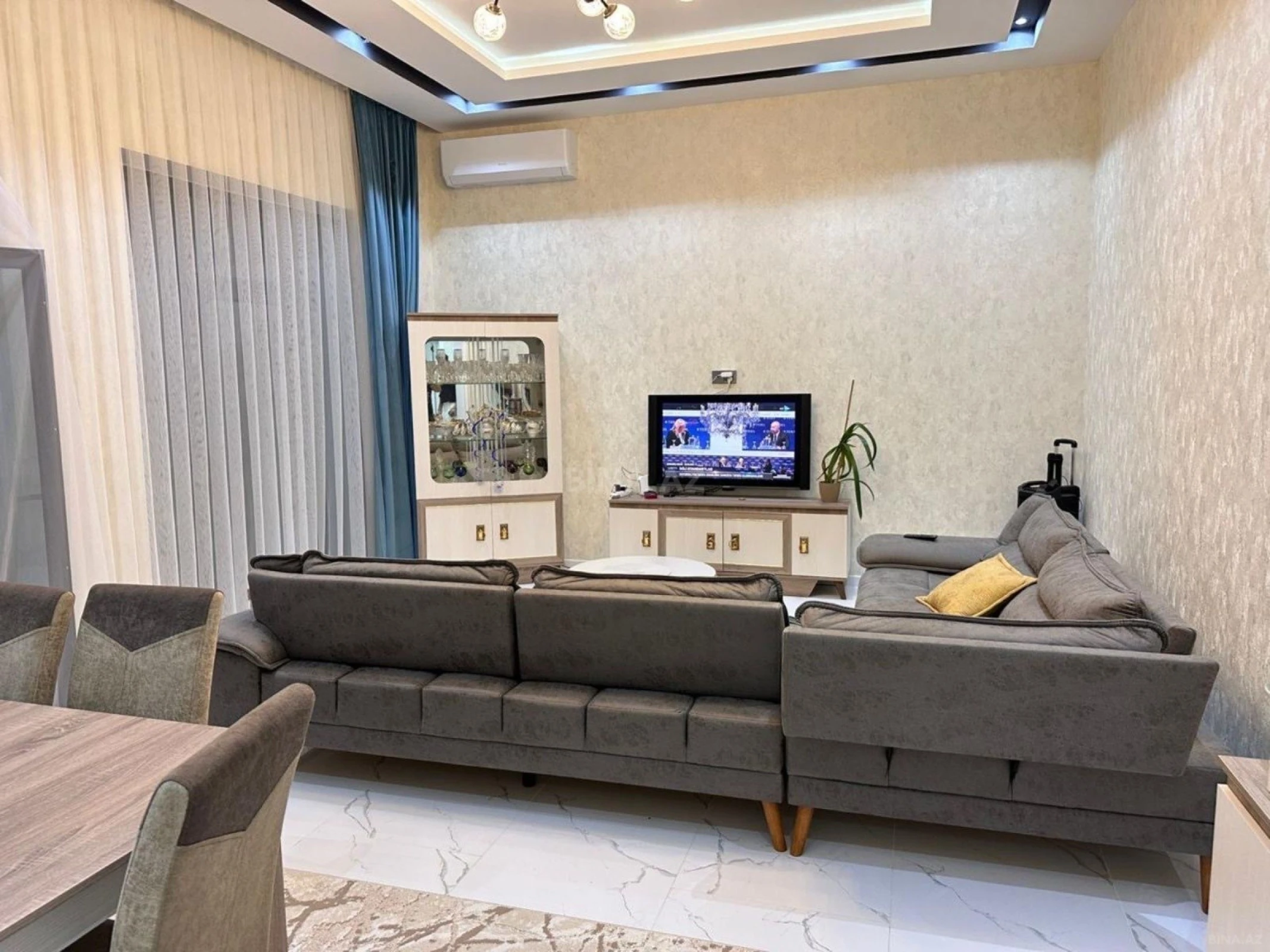 Kirayə verilir 4 otaqlı həyət evi 200 m²
