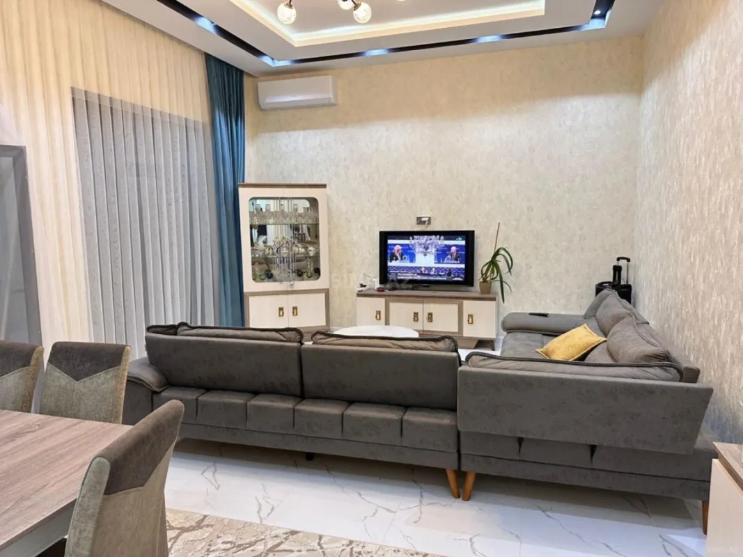 Kirayə verilir 4 otaqlı həyət evi 200 m²