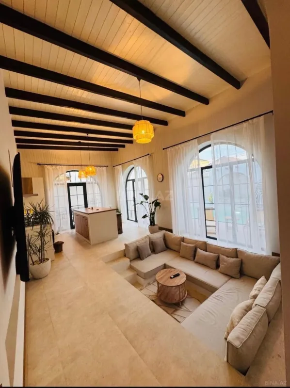 Kirayə verilir 4 otaqlı həyət evi 200 m²