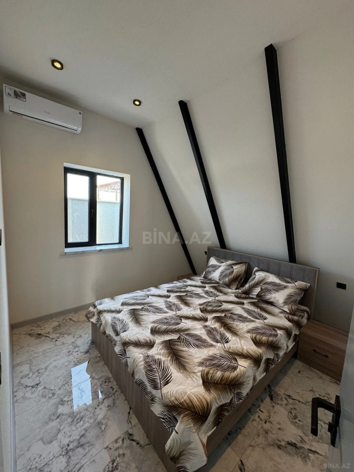 Kirayə verilir 4 otaqlı həyət evi 140 m²