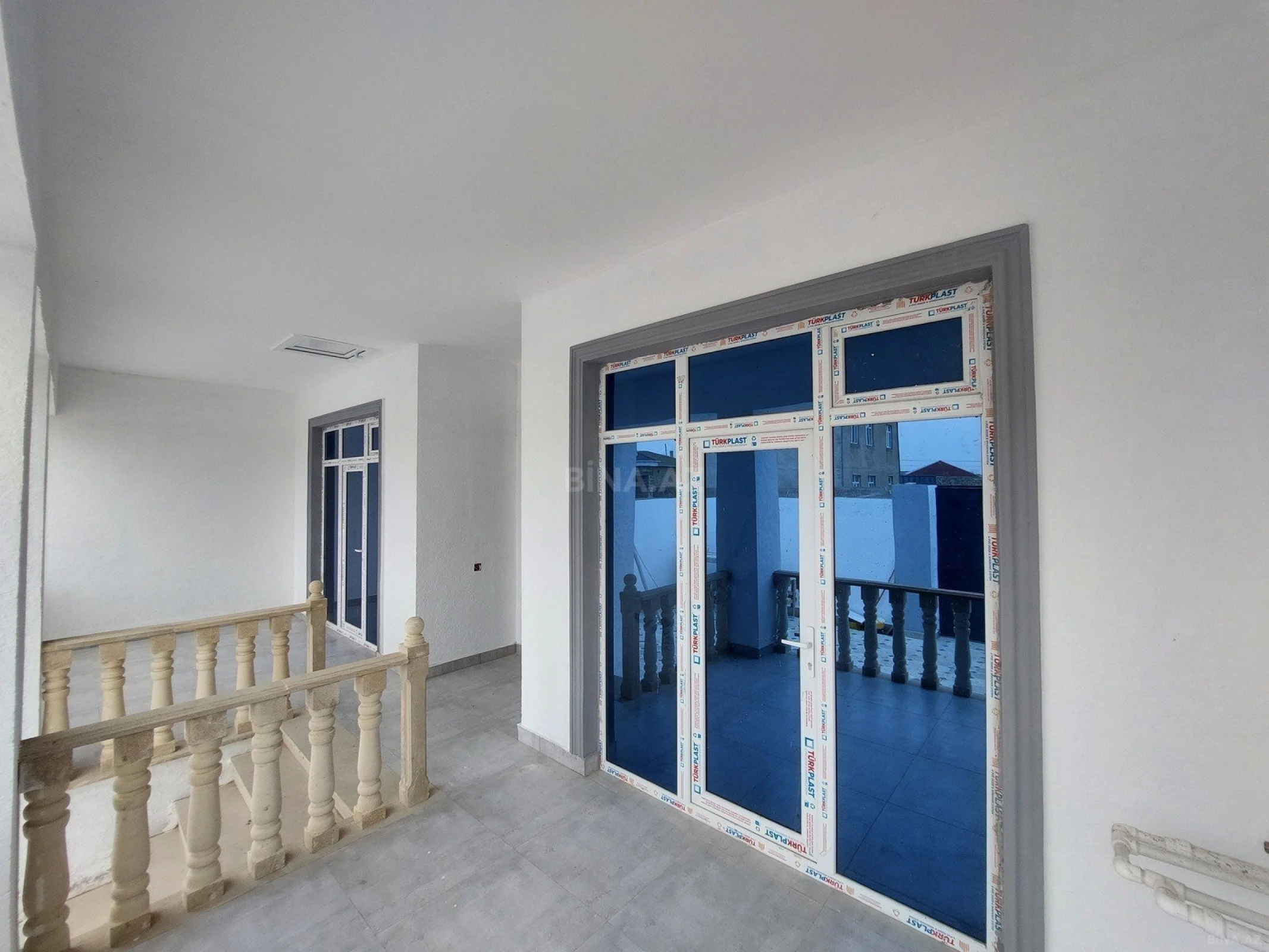 Satılır 4 otaqlı həyət evi 147 m²