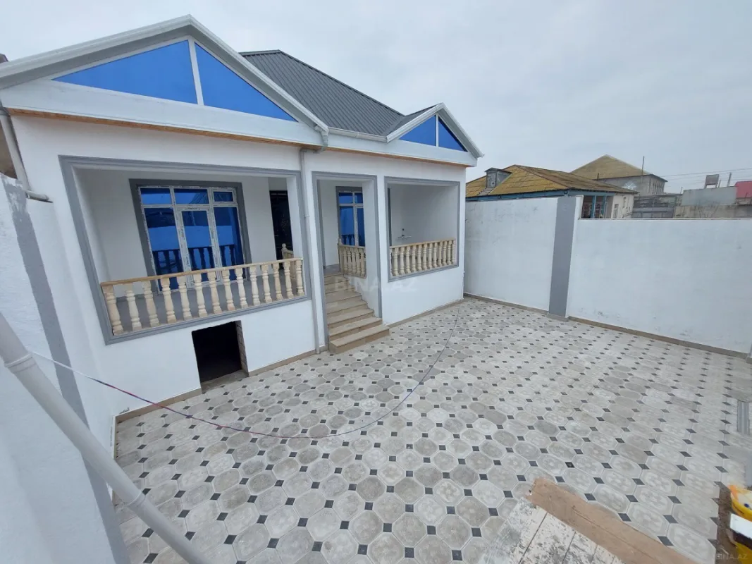 Satılır 4 otaqlı həyət evi 147 m²