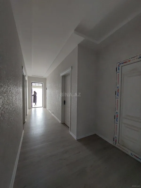 Satılır 4 otaqlı həyət evi 147 m²