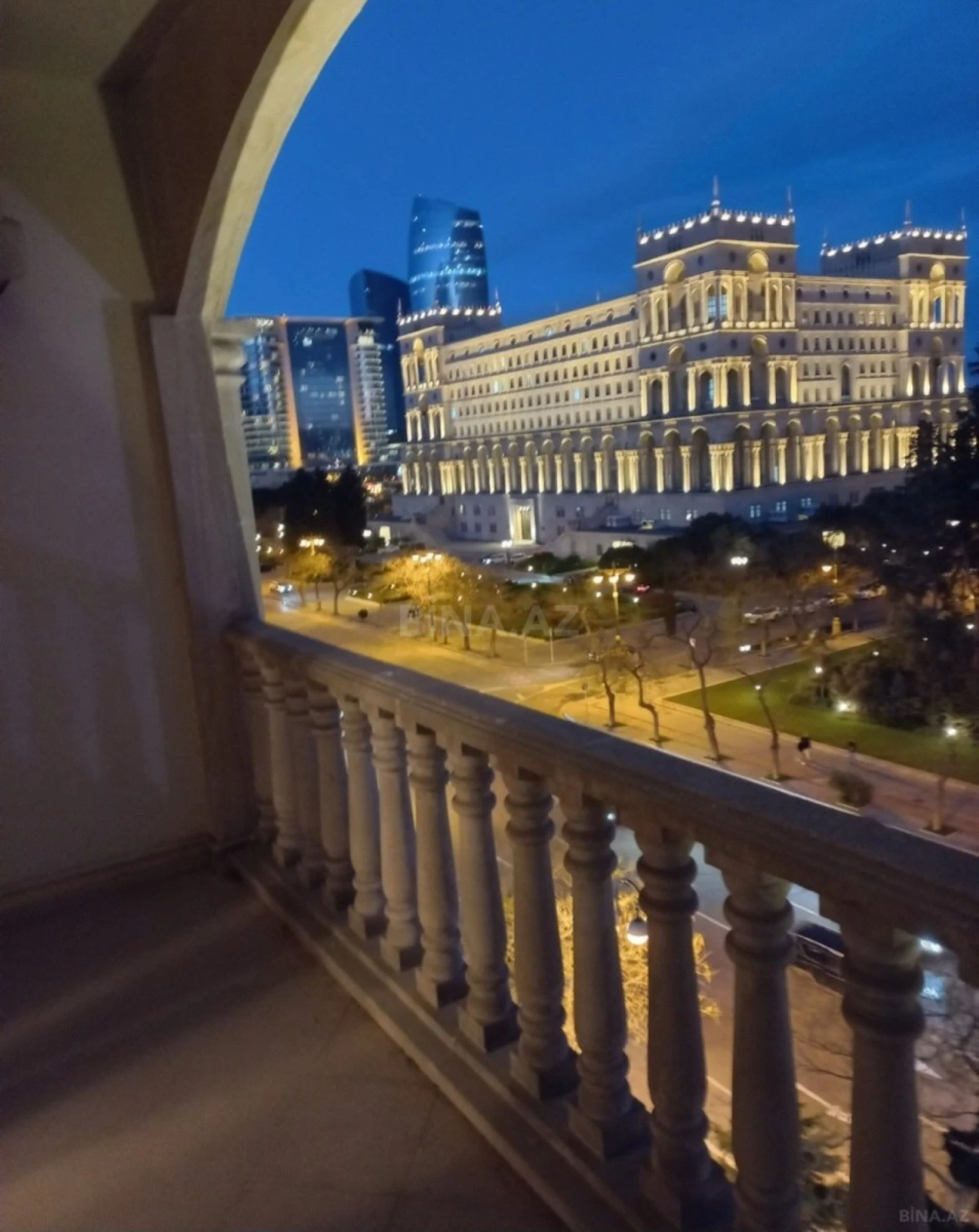 Kirayə verilir 2 otaqlı mənzil 70 m²