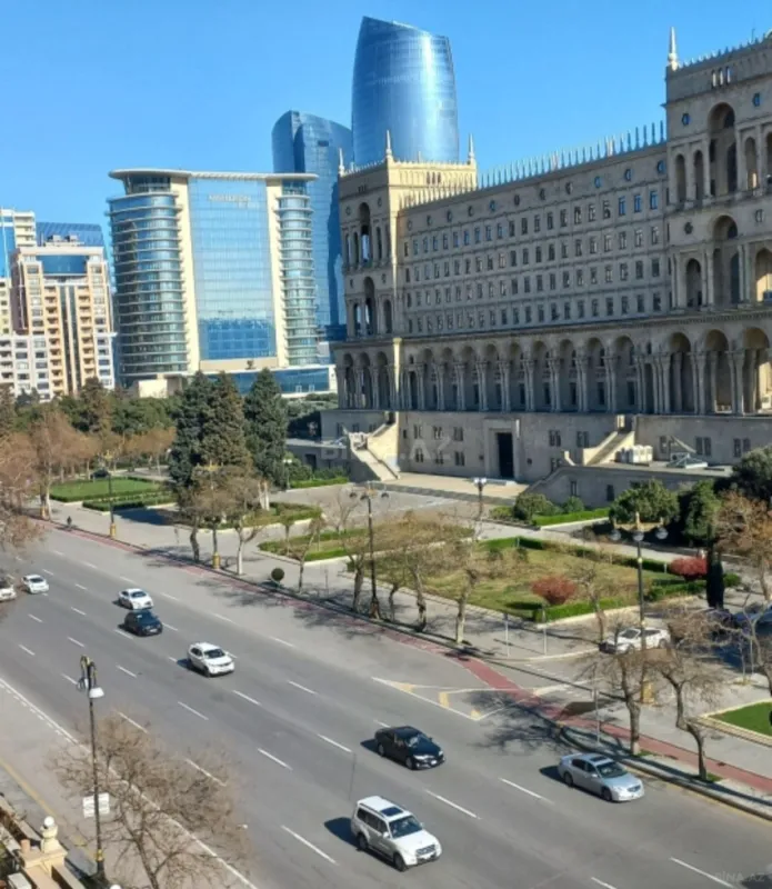 Kirayə verilir 2 otaqlı mənzil 70 m²