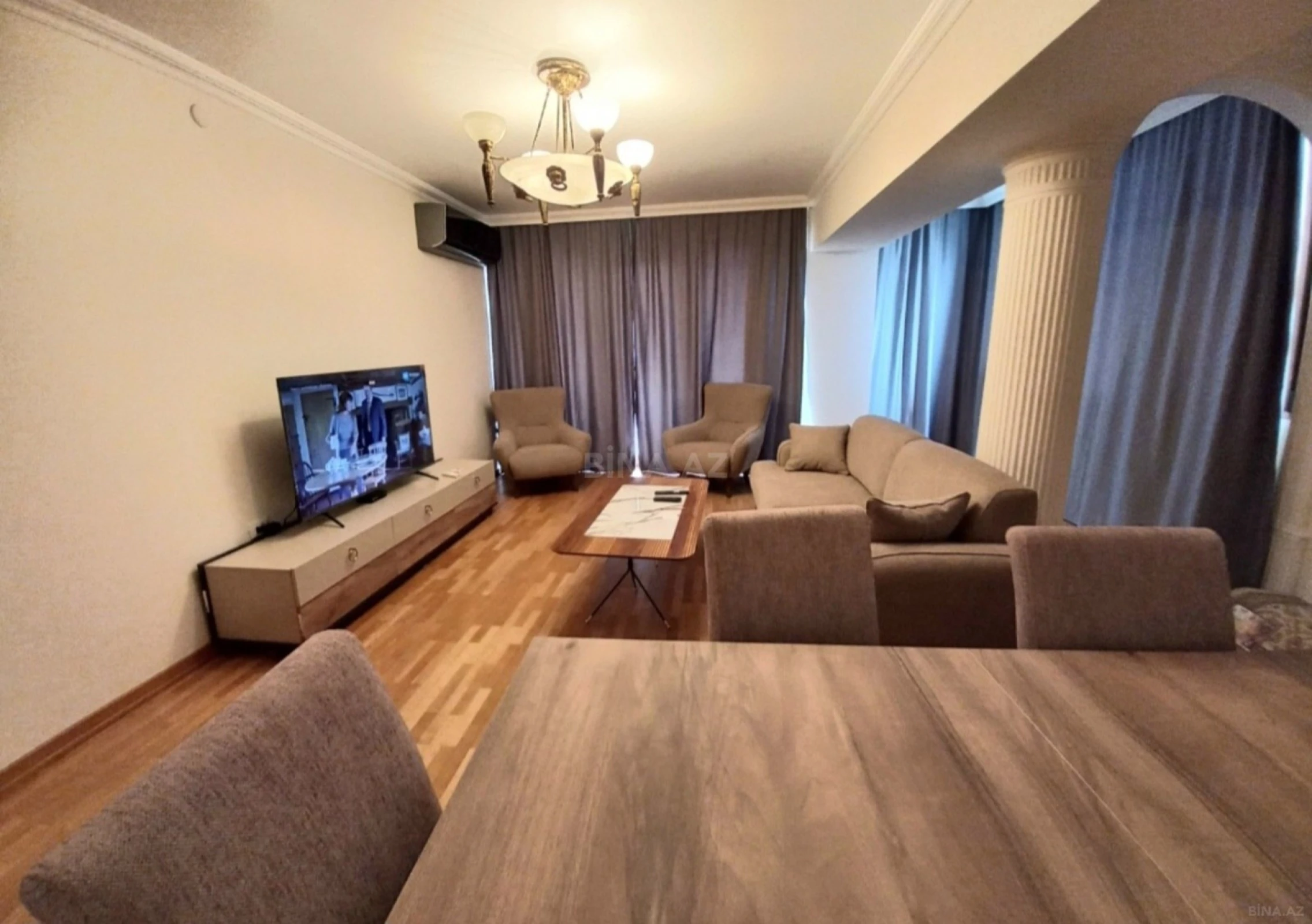 Kirayə verilir 2 otaqlı mənzil 70 m²