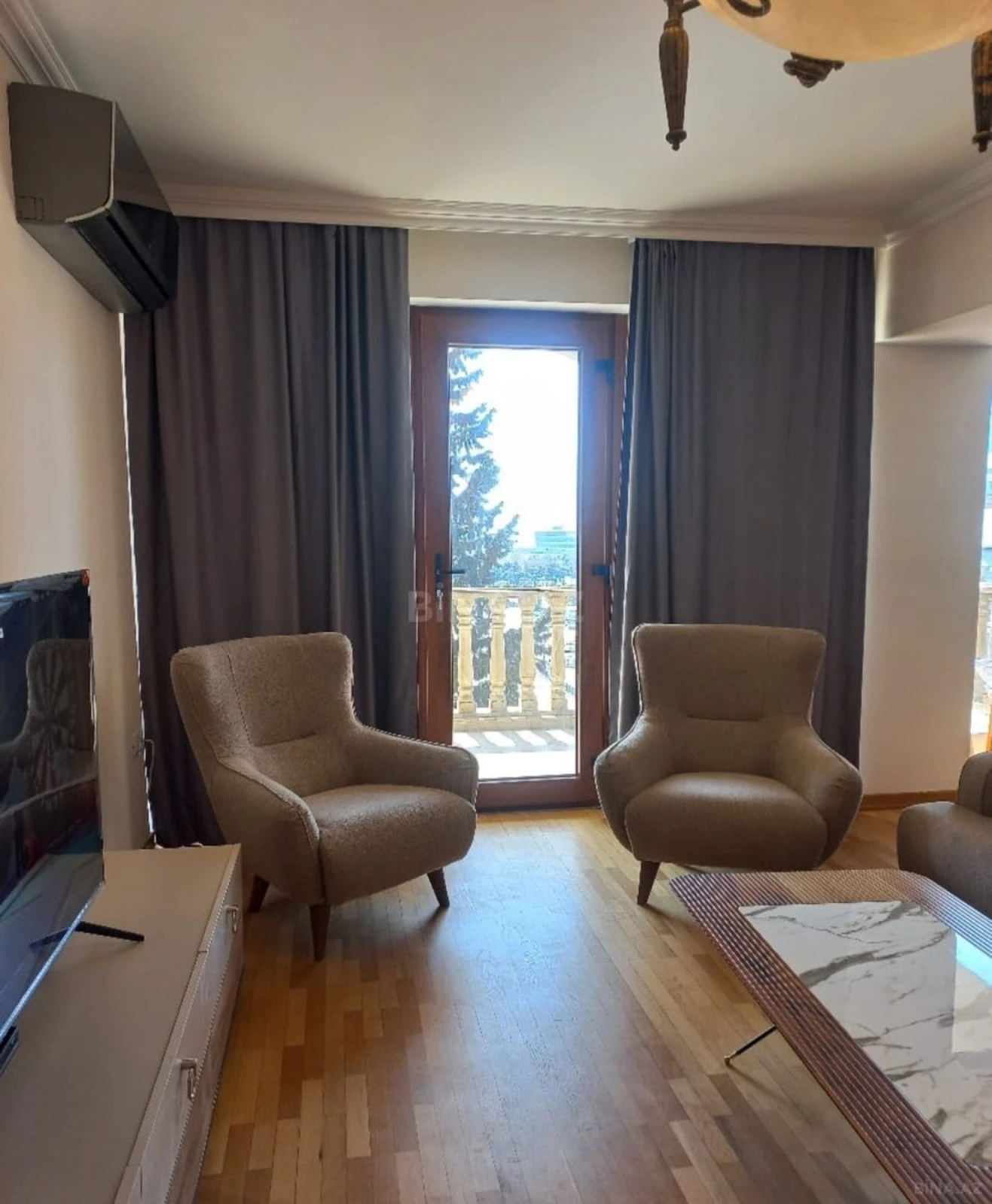 Kirayə verilir 2 otaqlı mənzil 70 m²