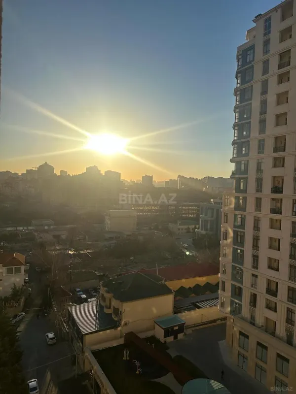 Satılır 3 otaqlı mənzil 116 m²